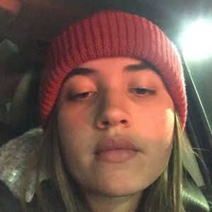 Meet your Posher, Maya